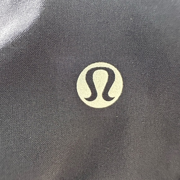 Lululemon Speed Shorts Navy Blue Tidal Waistband Size 6 - Picture 5 of 10
